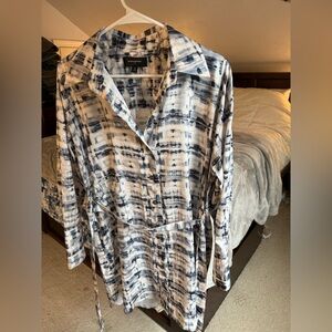 Banana Republic tie front dress never worn